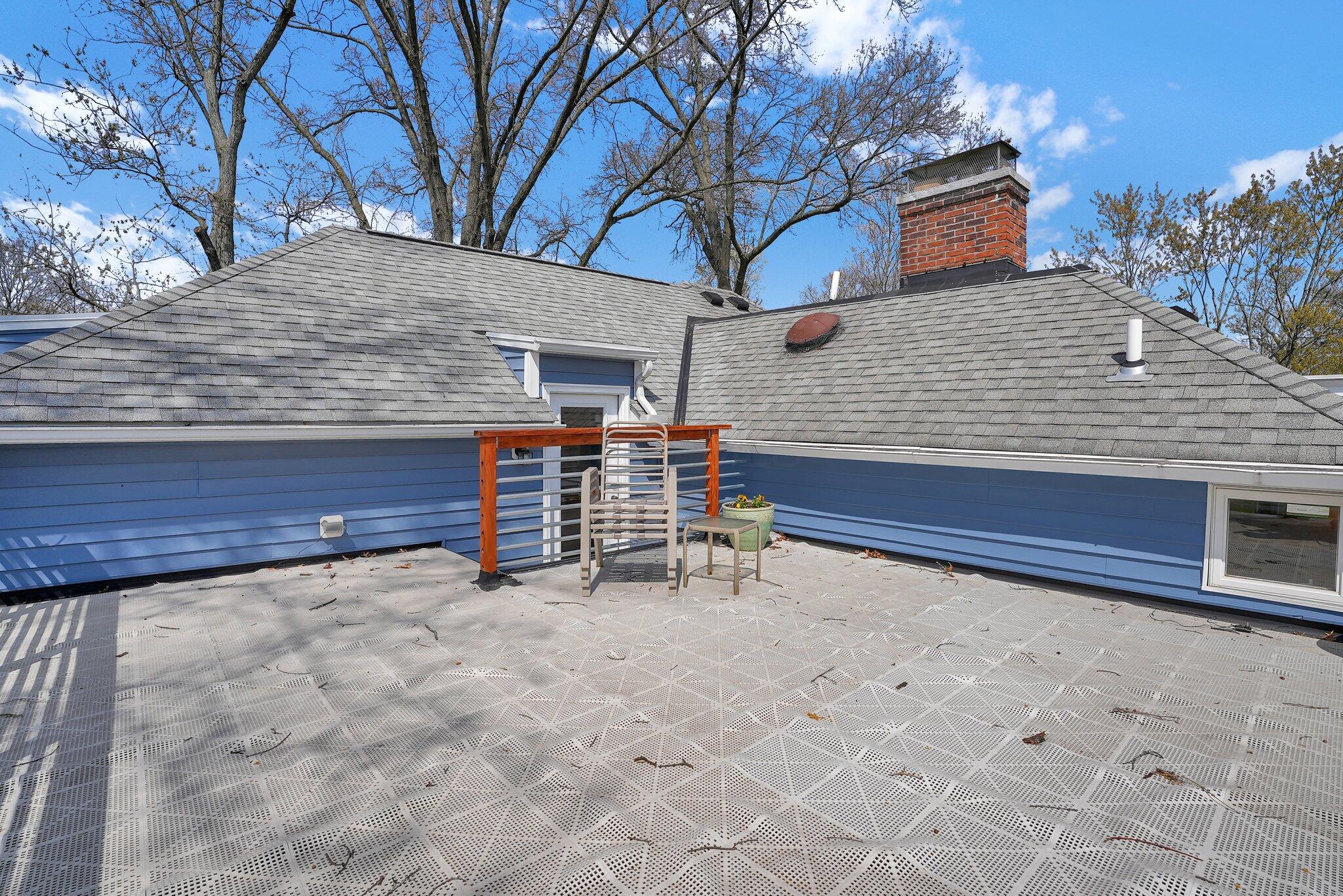 999 East Cooke Road Columbus, OH 43224 - Photo 38 of 76 2nd story roof top deck