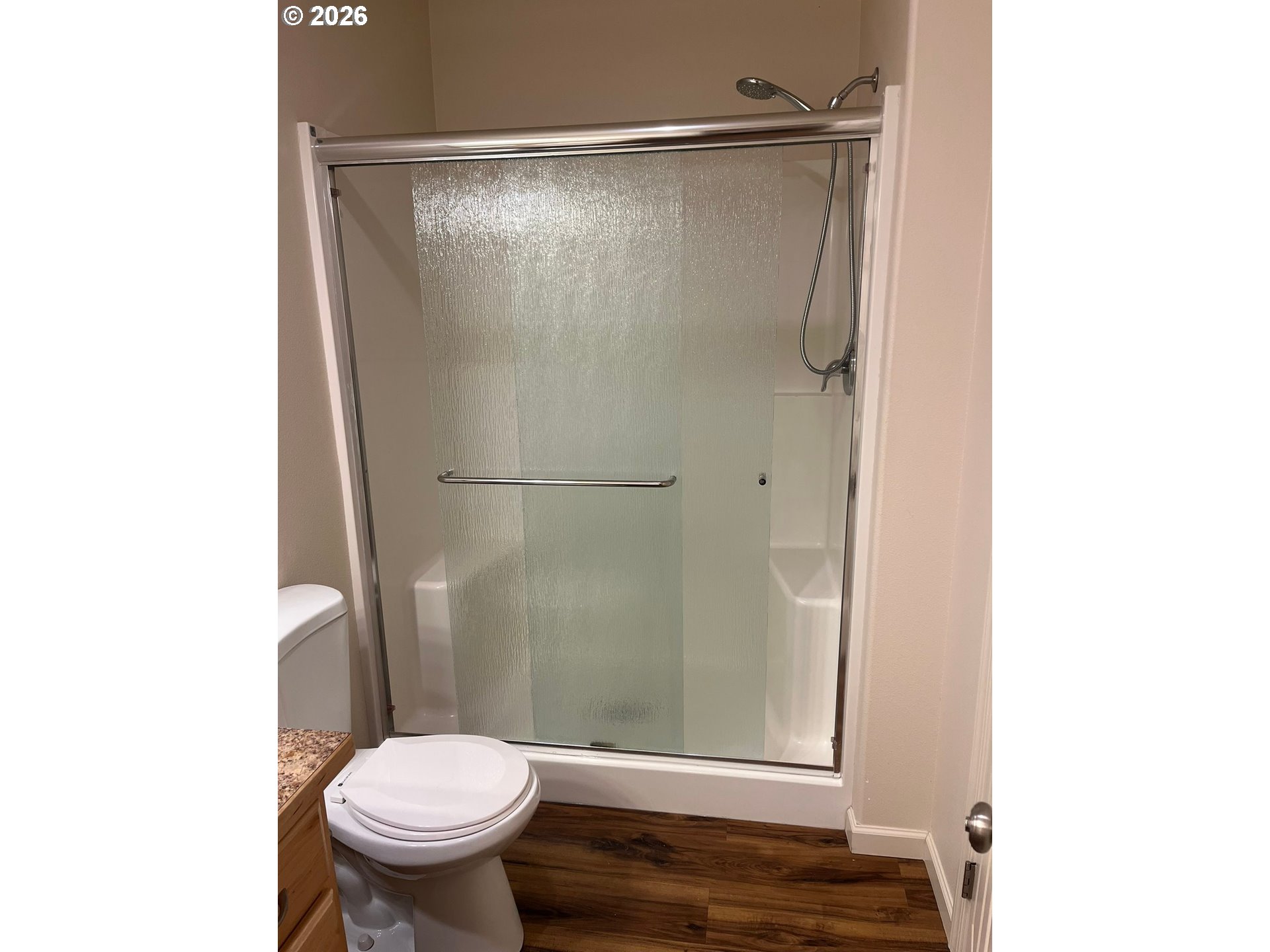1640 19th Street Florence, OR 97439 - Photo 19 of 25 Bathroom
