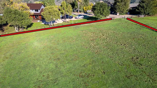 a view of a tennis court