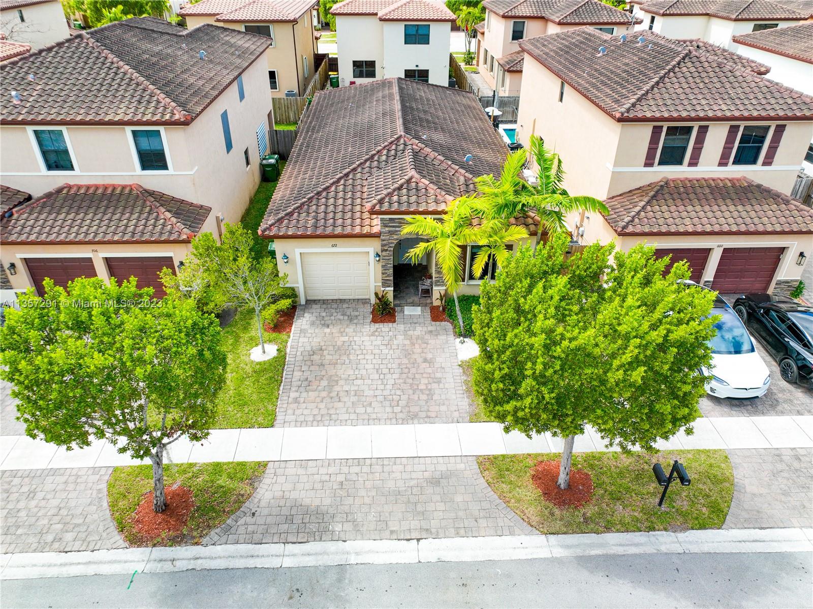672 Southeast 34th Avenue Homestead, FL 33033 - Photo 47 of 65