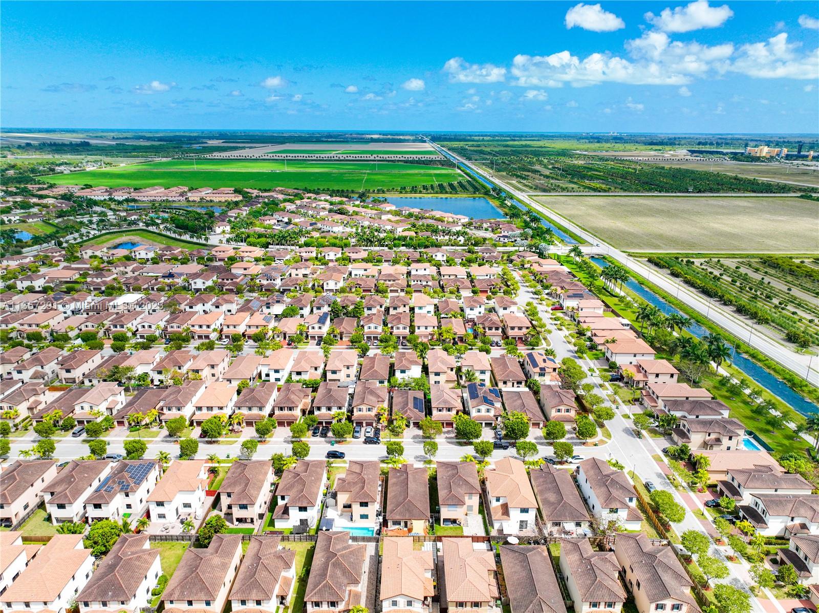 672 Southeast 34th Avenue Homestead, FL 33033 - Photo 58 of 65 a view of city with an ocean