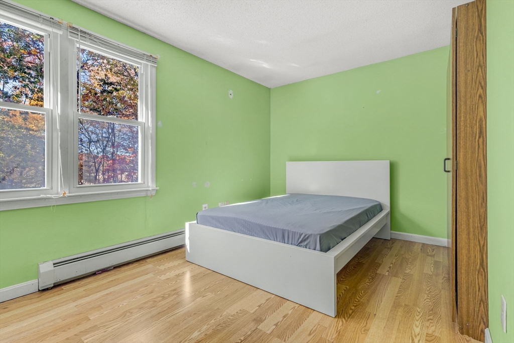46 Vincent Circle Worcester, MA 01604 - Photo 16 of 27 a living room with a large window