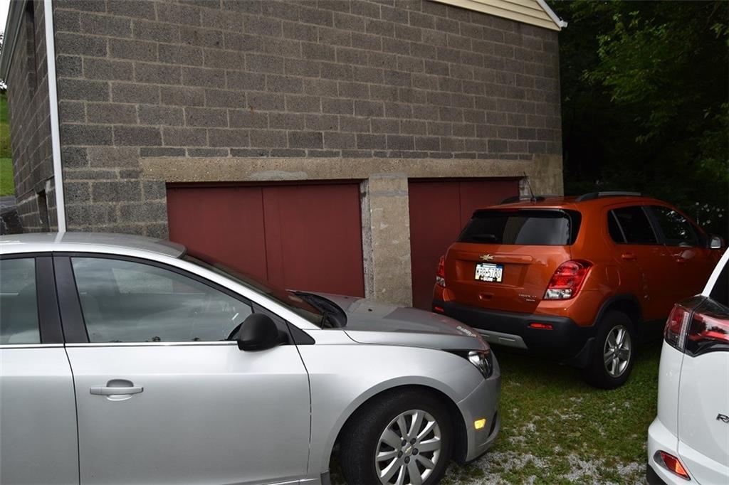 3515 Willett Road Pittsburgh, PA 15227 - Photo 22 of 25 Gallery Image 22