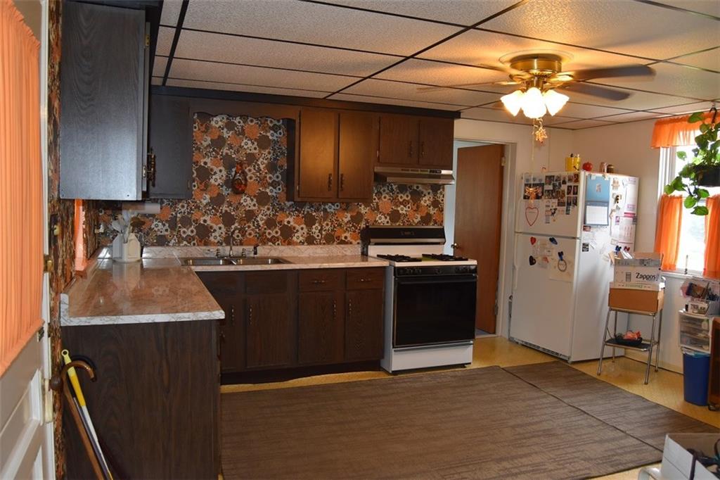 3515 Willett Road Pittsburgh, PA 15227 - Photo 4 of 25 Gallery Image 4