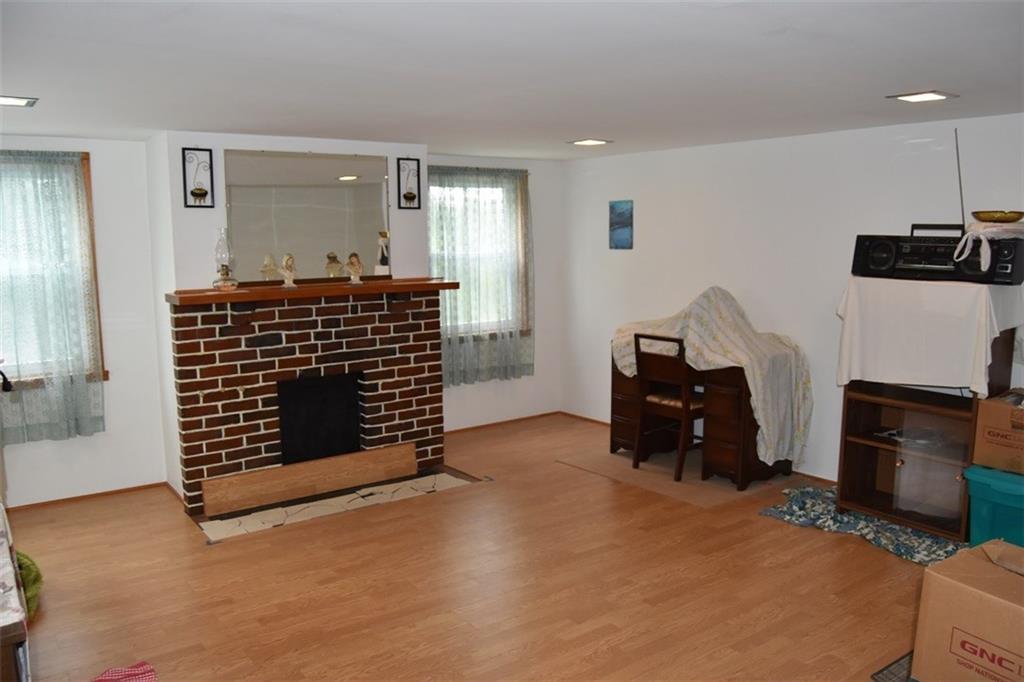 3515 Willett Road Pittsburgh, PA 15227 - Photo 6 of 25 Gallery Image 6