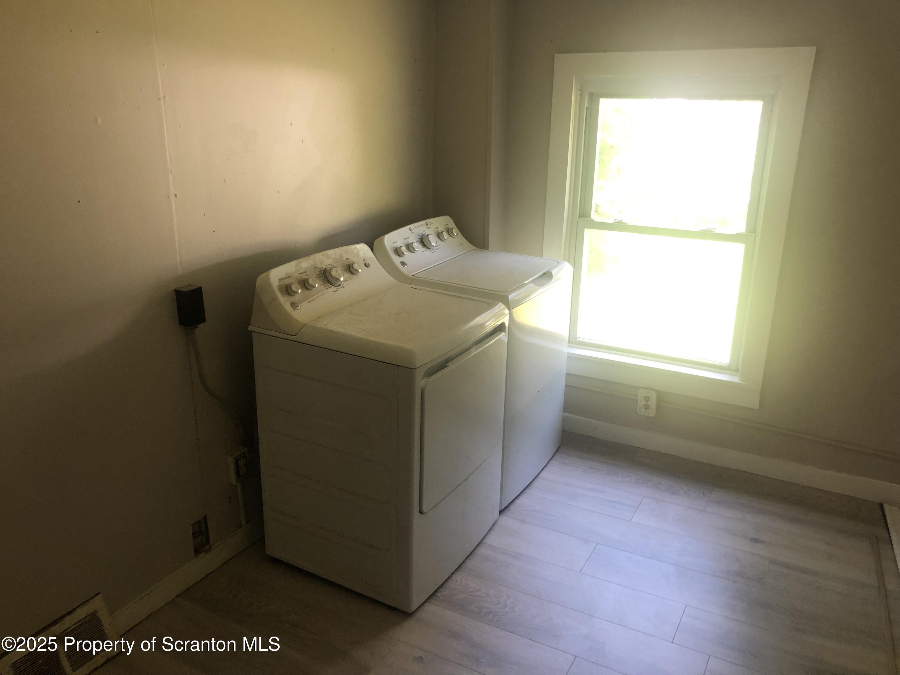 208 South Turnpike Road Dalton, PA 18414 - Photo 13 of 34 Laundry