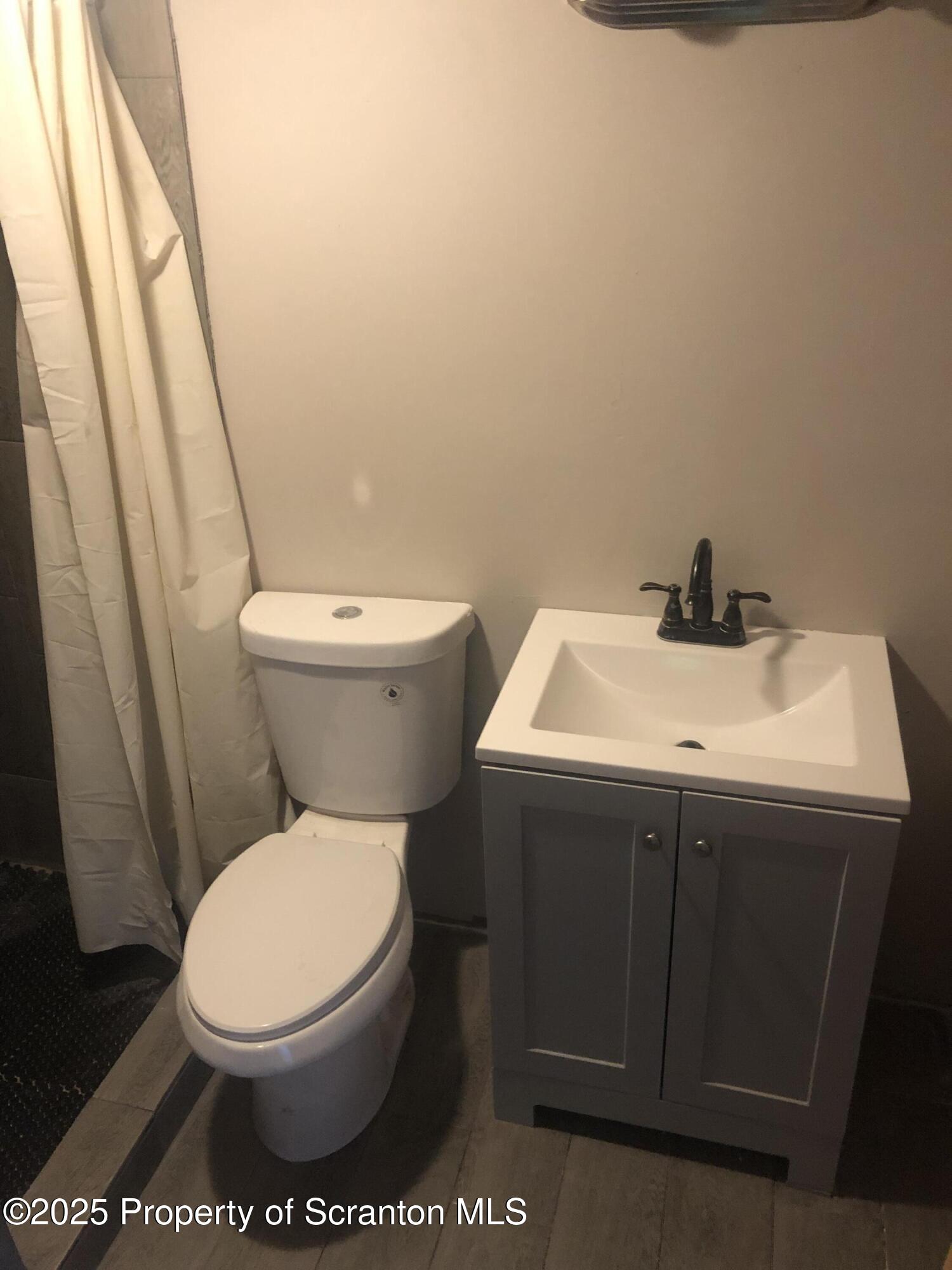 208 South Turnpike Road Dalton, PA 18414 - Photo 24 of 34 3/4 Bathroom