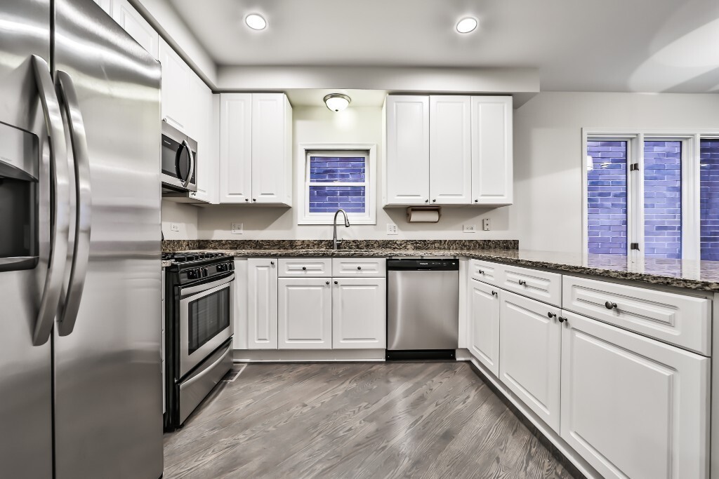 3230 North Seminary Avenue, Unit 1 Chicago, IL 60657 - Photo 4 of 20