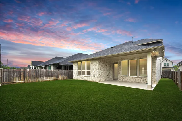 $500,000 | 9319 Galloway Wds Trail, Tomball, TX 77375