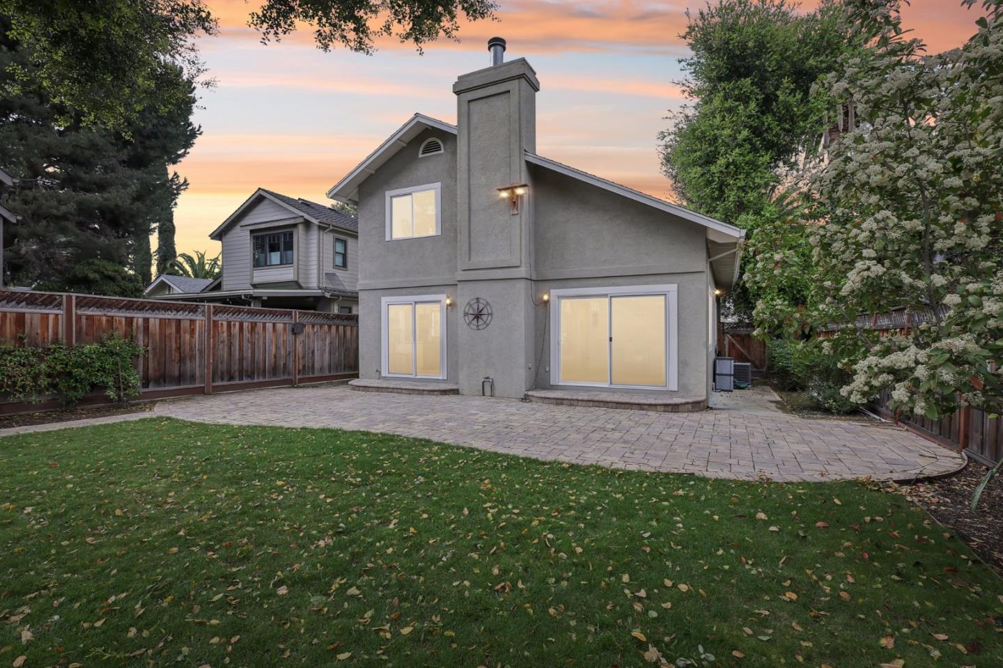 731 Calderon Avenue Mountain View, CA 94041 - Photo 4 of 55