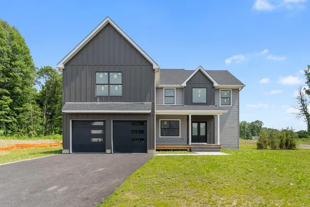 $799,000 | 2 Rustic Drive, Rock Tavern, NY 12575