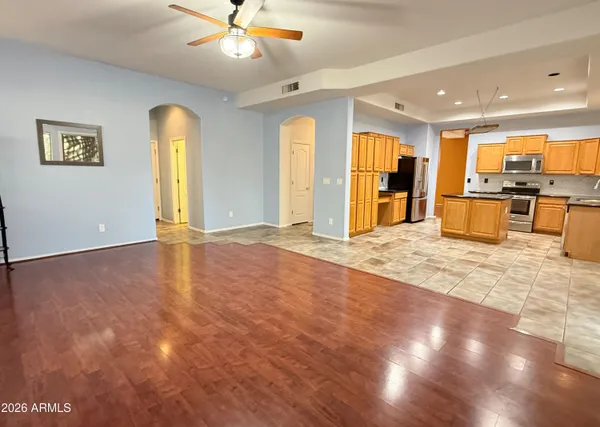 $3,995 | 9786 South La Rosa Drive, Tempe, AZ 85284