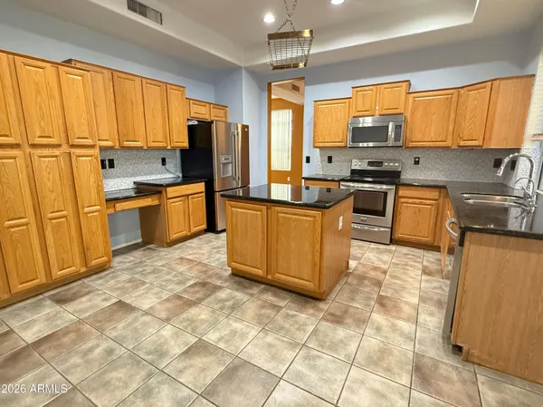 $3,995 | 9786 South La Rosa Drive, Tempe, AZ 85284