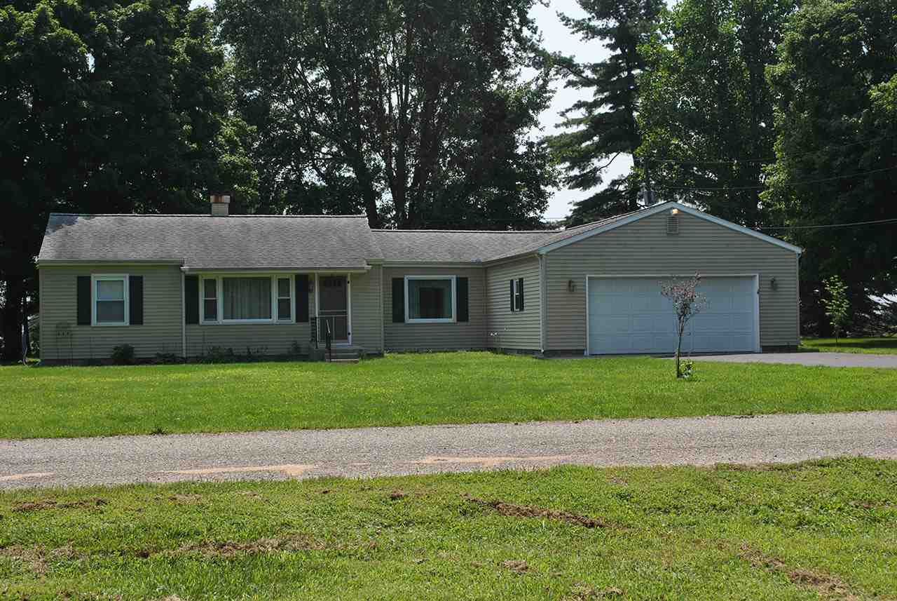 1045 Spade Drive Rochester, IN 46975 - Photo 3 of 32