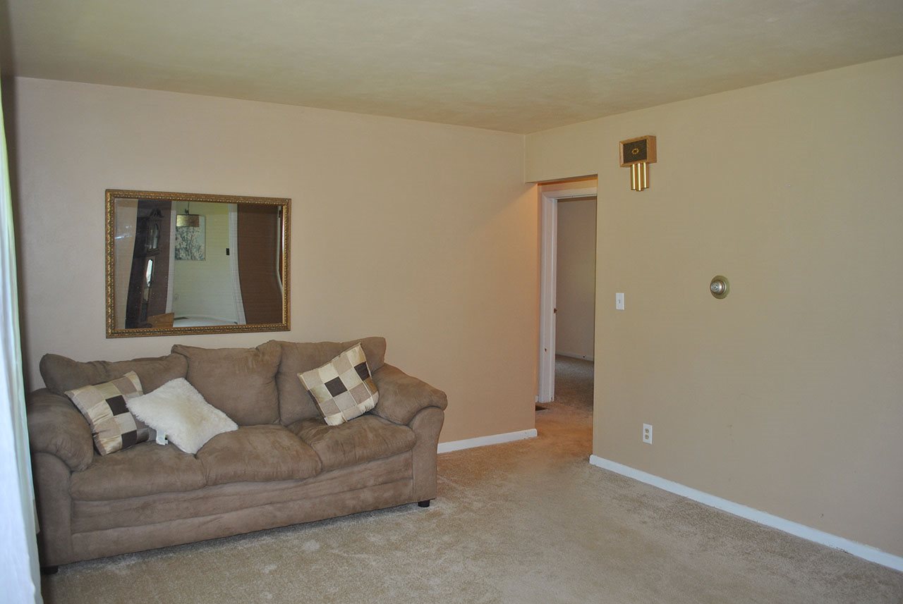 1045 Spade Drive Rochester, IN 46975 - Photo 8 of 32