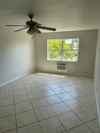 $1,600 | 1480 East Sample Road, Unit 207, Pompano Beach, FL 33064