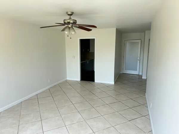 $1,600 | 1480 East Sample Road, Unit 207, Pompano Beach, FL 33064