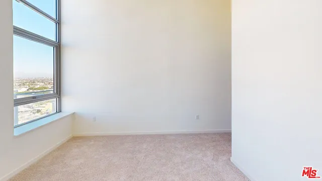 $4,689 | 707 East Ocean Boulevard, Unit PH1702, Long Beach, CA 90802