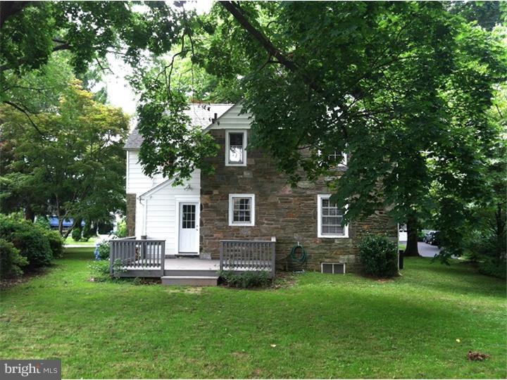 114 Forest Road Springfield, PA 19064 - Photo 2 of 23 Exterior Back