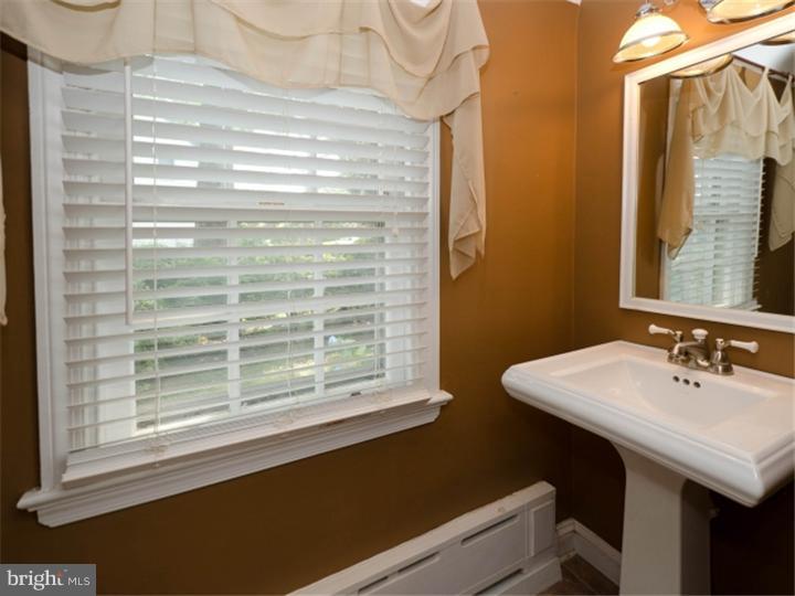 114 Forest Road Springfield, PA 19064 - Photo 11 of 23 Half Bath
