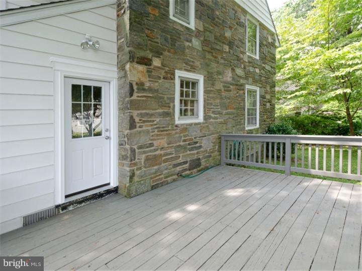114 Forest Road Springfield, PA 19064 - Photo 17 of 23 Deck