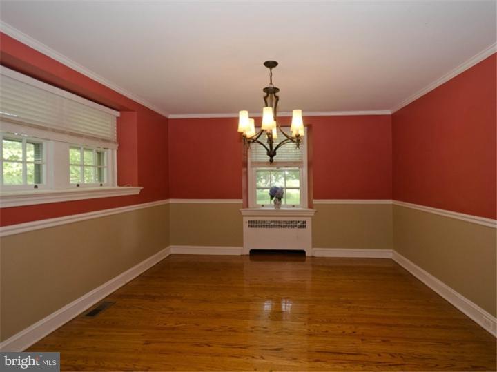 114 Forest Road Springfield, PA 19064 - Photo 7 of 23 Dining Room