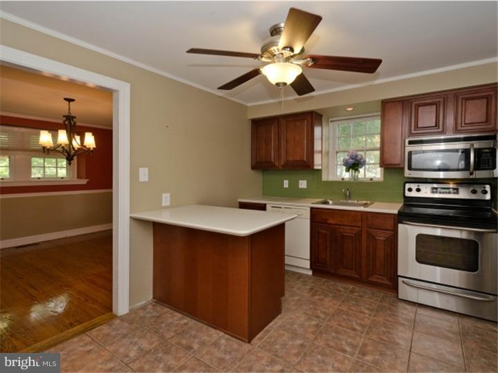 114 Forest Road Springfield, PA 19064 - Photo 8 of 23 Kitchen