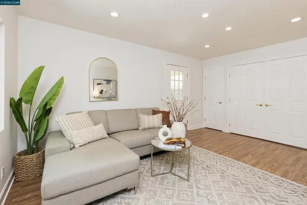 $698,000 | 2140 5th Avenue, Concord, CA 94518