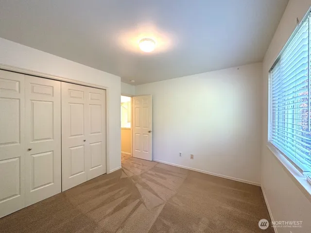 $4,050 | 11723 114th Place Northeast, Unit 55, Kirkland, WA 98034