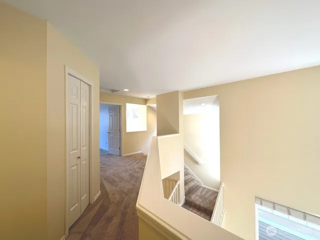 $4,050 | 11723 114th Place Northeast, Unit 55, Kirkland, WA 98034