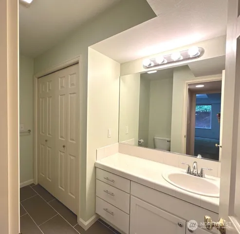 $4,050 | 11723 114th Place Northeast, Unit 55, Kirkland, WA 98034