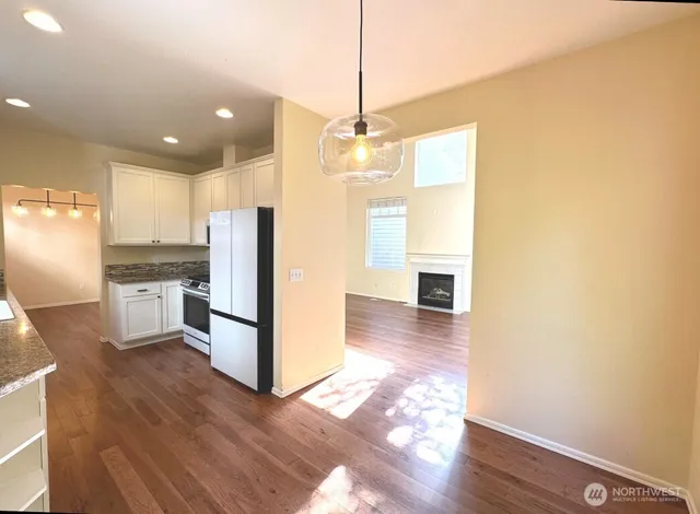 $4,050 | 11723 114th Place Northeast, Unit 55, Kirkland, WA 98034