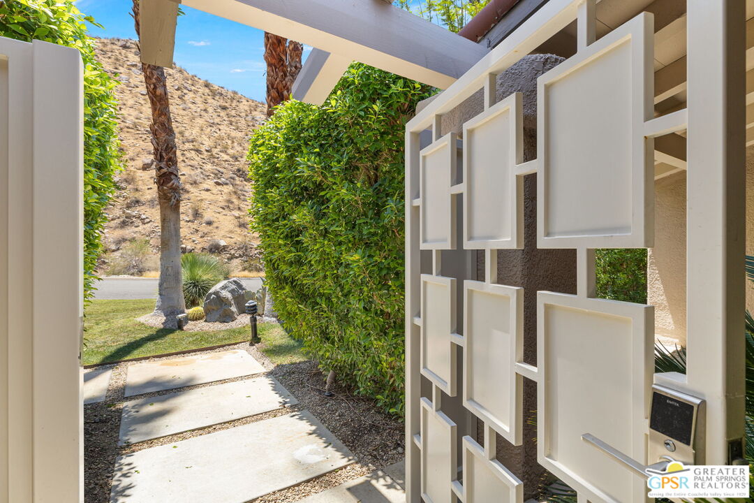 3708 Bogert Trail Palm Springs, CA 92264 - Photo 11 of 55