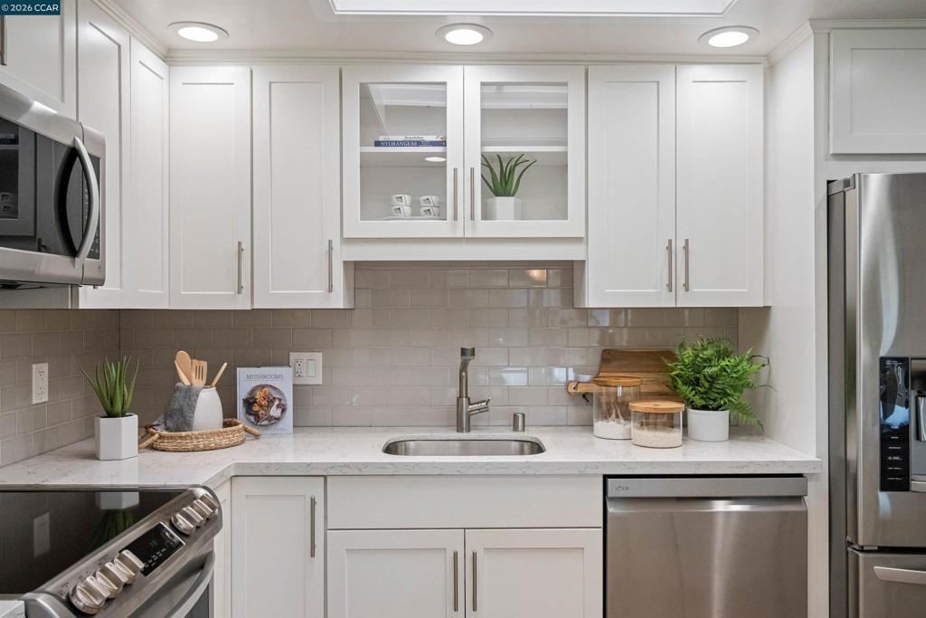 2817-2817 Golden Rain Road, Unit 7 Walnut Creek, CA 94595 - Photo 22 of 47