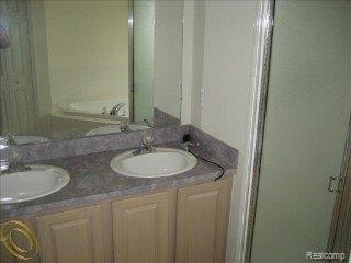 2331 Dover Rochester, MI 48309 - Photo 18 of 20 Dover 18