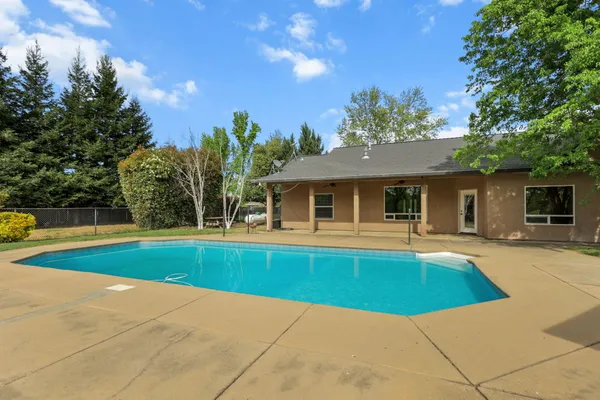 $699,900 | 4750 Pheasant Drive, Anderson, CA 96007