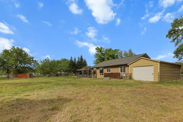 $699,900 | 4750 Pheasant Drive, Anderson, CA 96007