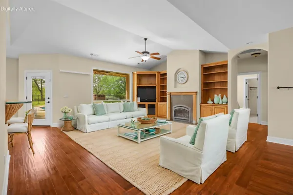 $699,900 | 4750 Pheasant Drive, Anderson, CA 96007