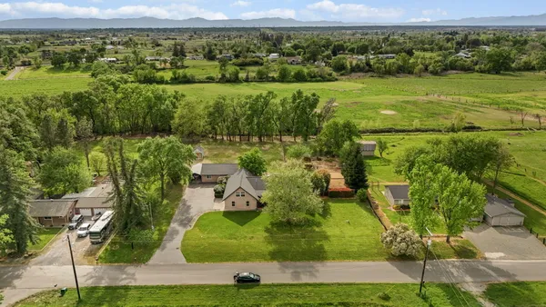 $699,900 | 4750 Pheasant Drive, Anderson, CA 96007