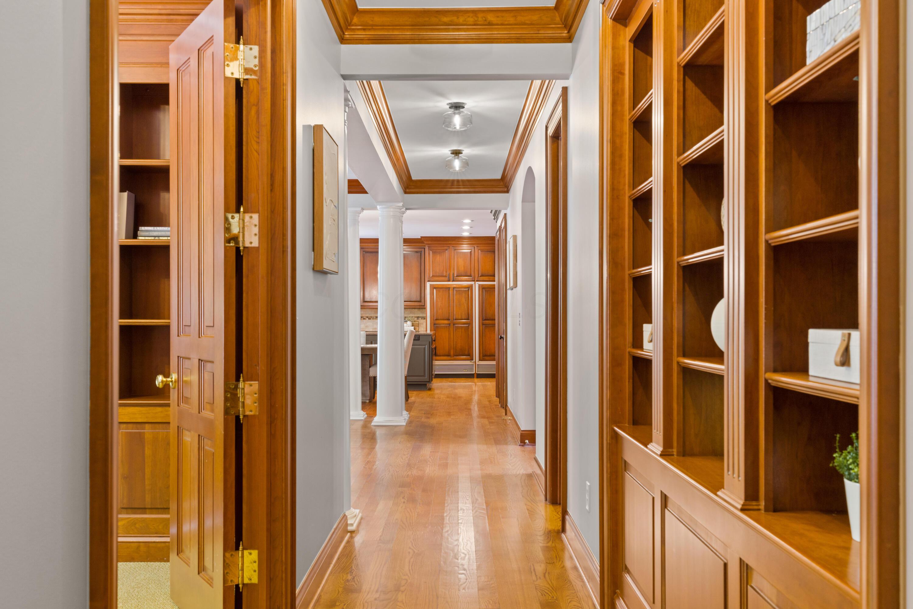 5455 Plantation Road Sunbury, OH 43074 - Photo 56 of 176 Hallway