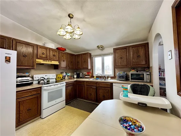$499,900 | 15 Palm Boulevard, Warwick, RI 02888