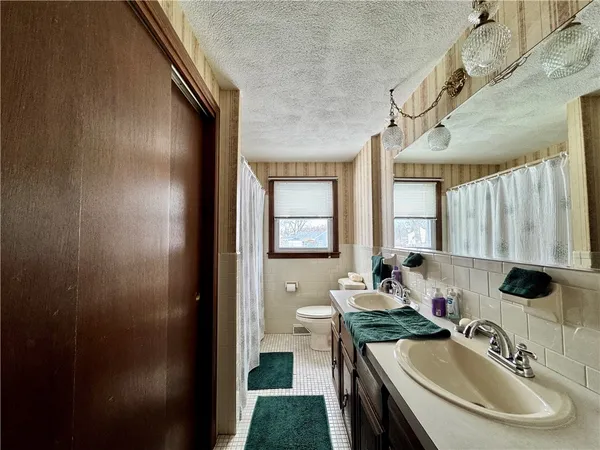 $499,900 | 15 Palm Boulevard, Warwick, RI 02888