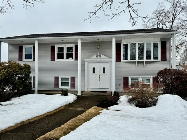 $499,900 | 15 Palm Boulevard, Warwick, RI 02888