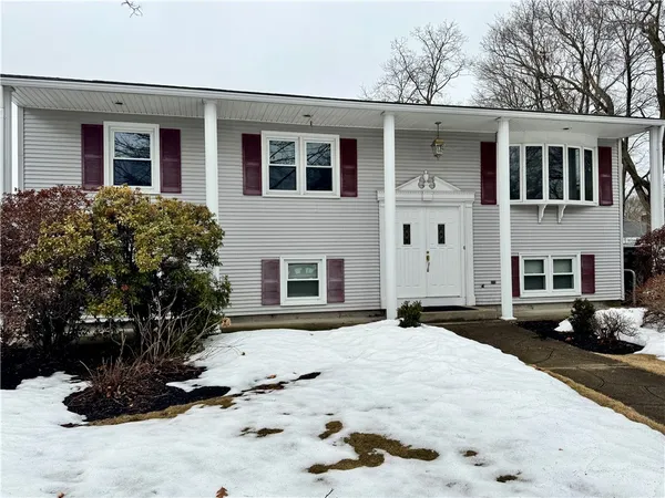 $499,900 | 15 Palm Boulevard, Warwick, RI 02888