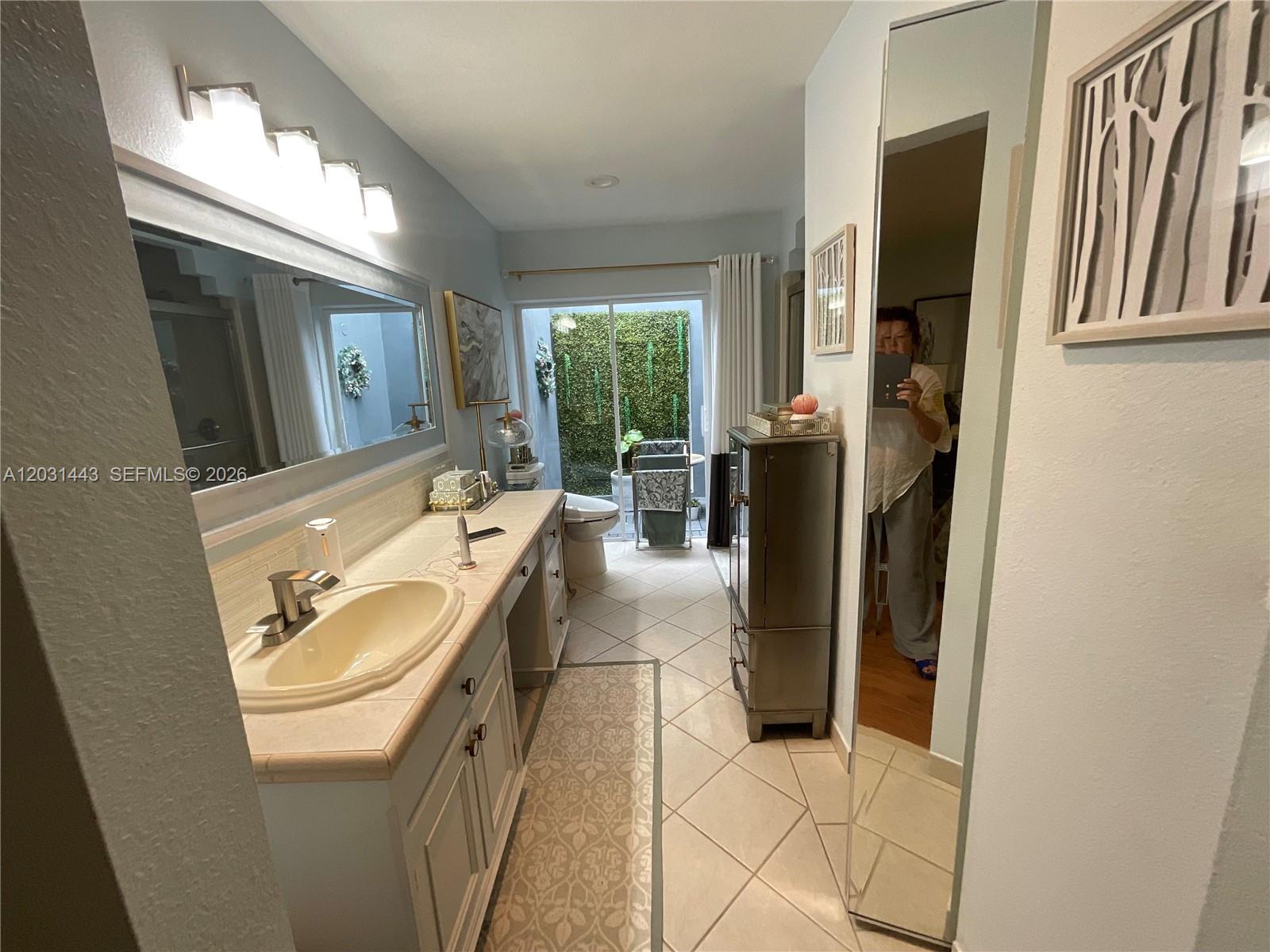 14573 Southwest 98th Terrace Miami, FL 33186 - Photo 18 of 23