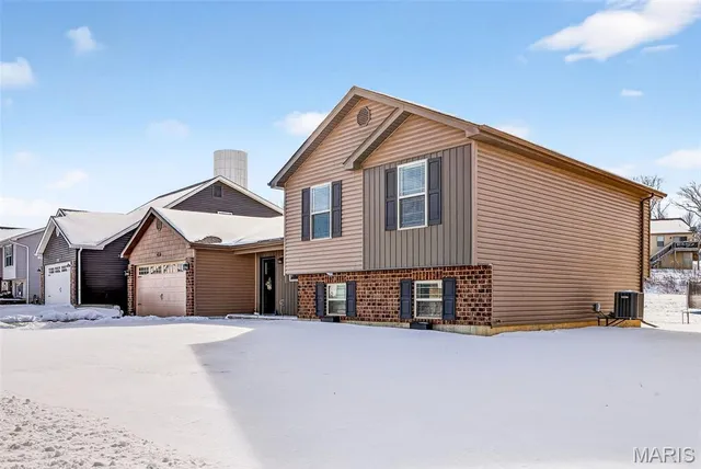 $315,000 | 416 Triathlon Drive, Foristell, MO 63348