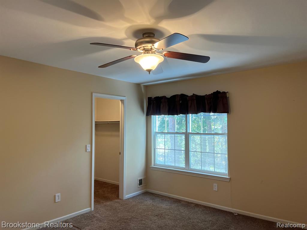 5397 Forest Ridge Drive, Unit 2 Clarkston, MI 48346 - Photo 34 of 44