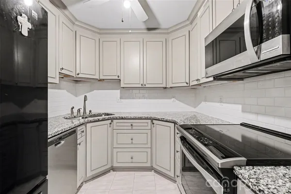 $189,900 | 140 Lake Concord Road Northeast, Unit D3, Concord, NC 28025