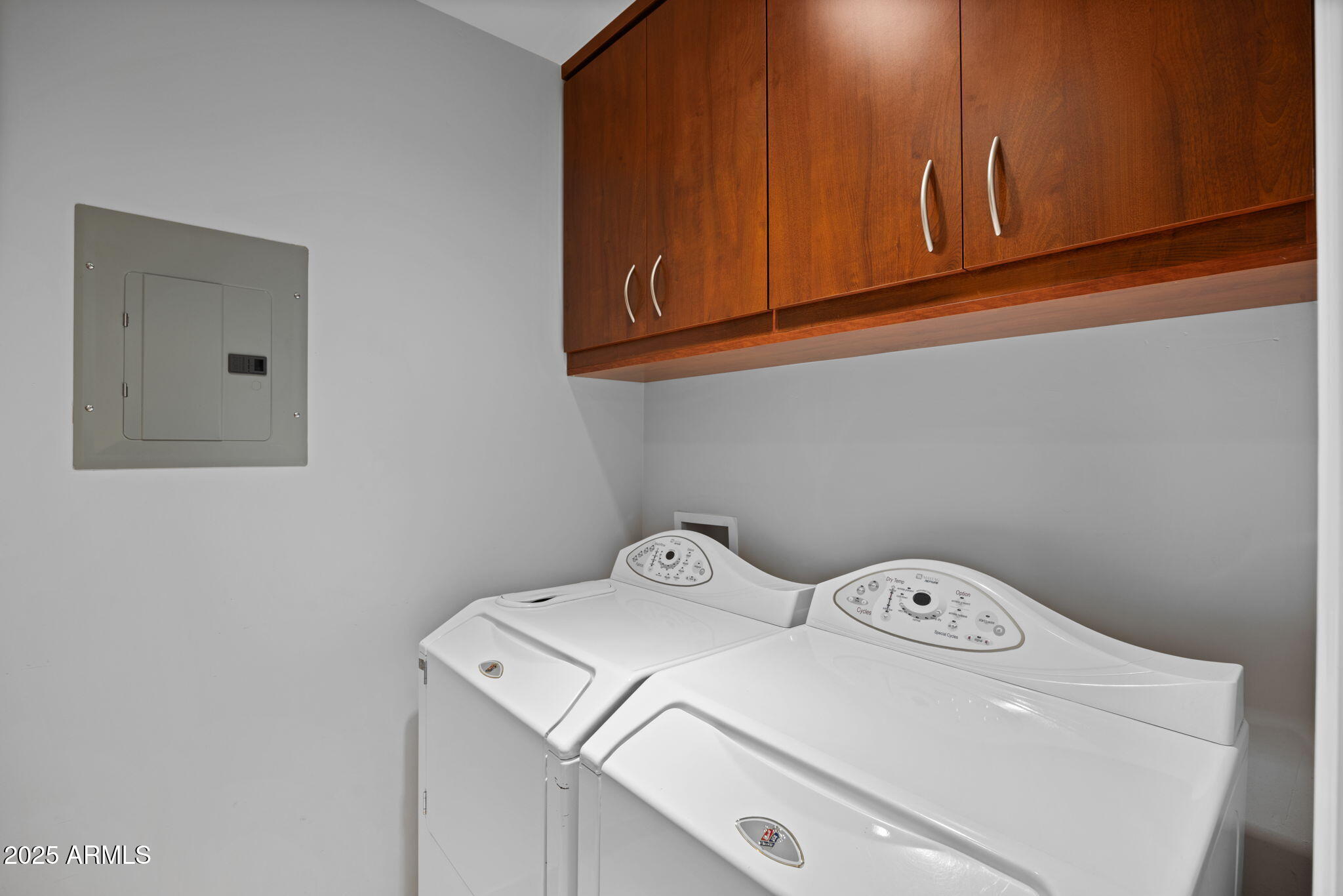 4820 East Cottontail Run Road Paradise Valley, AZ 85253 - Photo 18 of 22 a utility room with dryer and washer