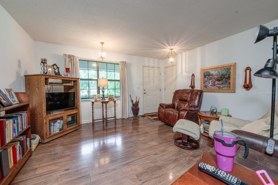 504 Lakeview Drive Bay Minette, AL 36507 - Photo 5 of 19